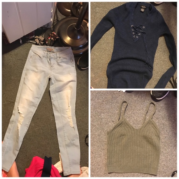 clothes - Picture 5 of 8